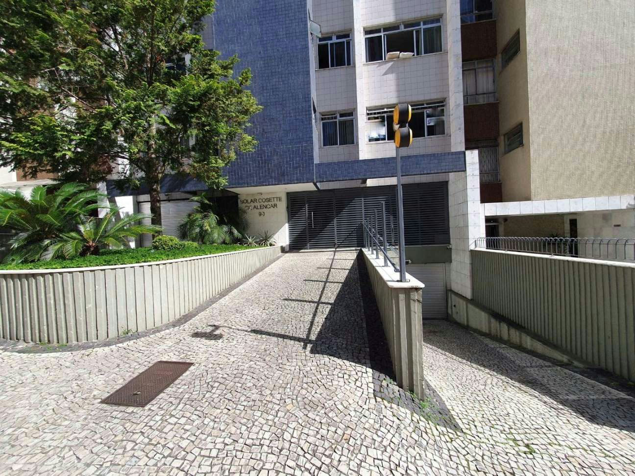 Apartamento para Venda em Juiz de Fora / MG no bairro Centro