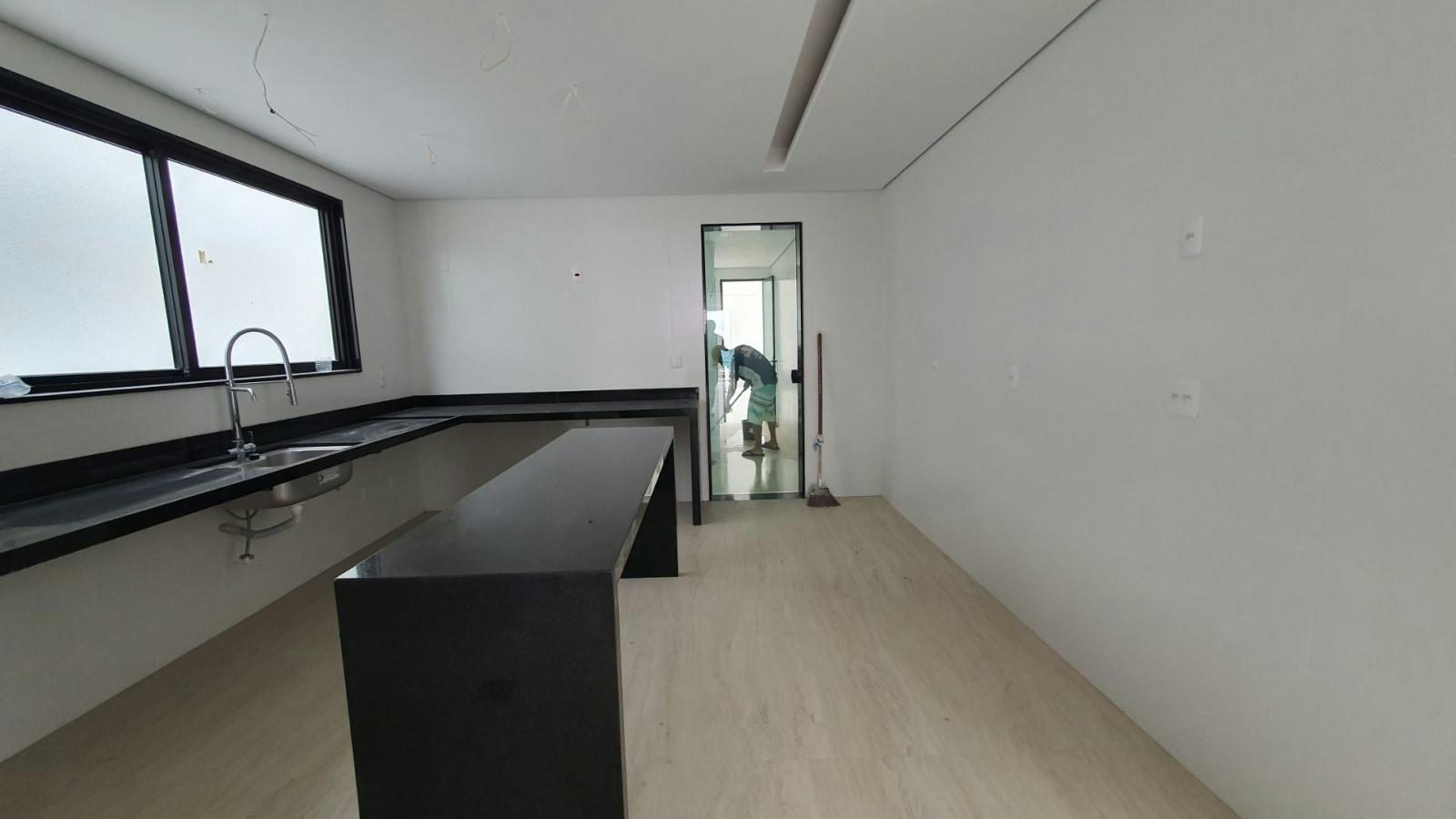 Casa para Venda em Juiz de Fora / MG no bairro Granville